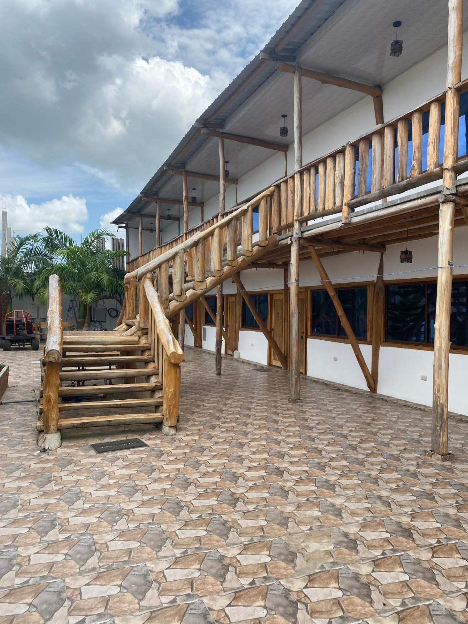 Hostal Yolanda بلاياس المظهر الخارجي الصورة